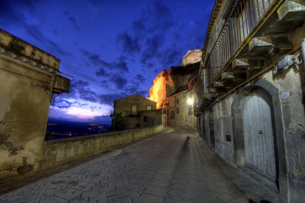 Animosa Suites Castiglione De Sicilia Εξωτερικό φωτογραφία