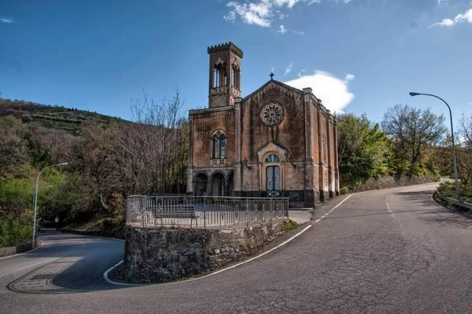 Animosa Suites Castiglione De Sicilia Εξωτερικό φωτογραφία